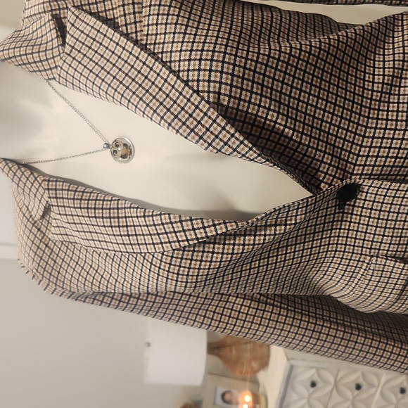 Vince Camuto blazer NWT's size small - Picture 2 of 6